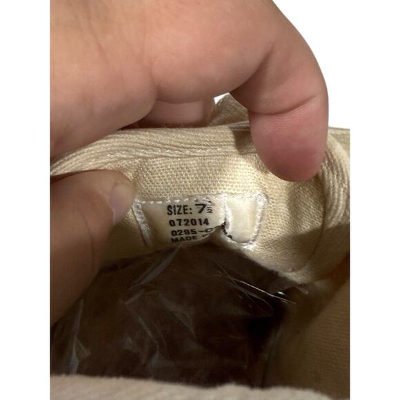 Vintage Retro Guess Cream Chunky Sole Lace Up Sneakers Womens 7.5 - Picture 8 of 10